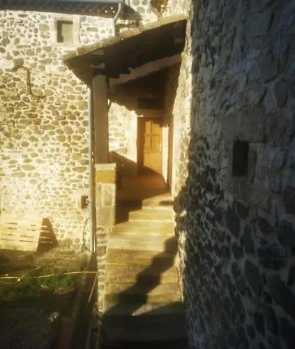 Le Relais De Saint-clair Апартаменты Прива