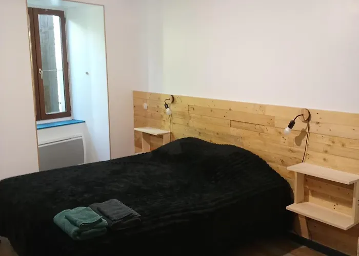 Le Relais De Saint-clair Апартаменты Прива